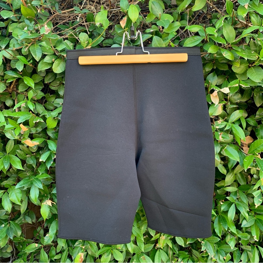 Zaggora Hot Pants Shorts - Picture 7 of 8